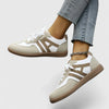 Berit - Kakigröna sneakers med brun sula