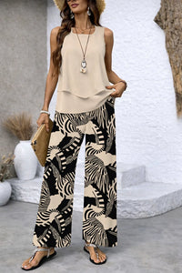 Ensemble estival beige et noir : haut fluide sans manches et pantalon large imprimé abstrait.