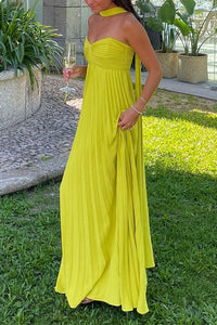 Robe longue jaune, buste froncé en encolure bandeau et jupe plissée ample