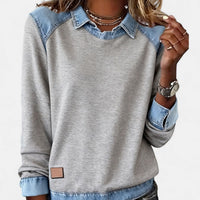 Pull à col chemise gris clair, empiècement denim au col et aux manches, étiquette cuir
