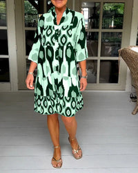 Robe midi Talia à imprimé vert, col en V, manches trois-quarts évasées