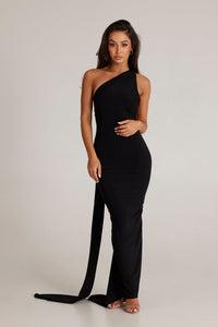 Robe longue noire dos nu, col montant asymétrique, bretelles fines et longue traîne