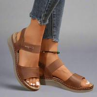 Sandales orthopédiques Grace™ marron, bout ouvert, brides croisées à boucle, semelle épaisse