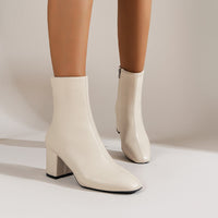 Bottines beiges à talon carré, tige courte, fermeture éclair latérale