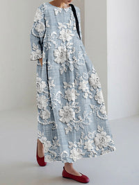 Robe longue imprimée bleu à fleurs blanches, encolure ronde, manches trois-quarts