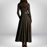 Robe-chemise à carreaux marron, dos avec ceinture, coupe évasée, manches longues