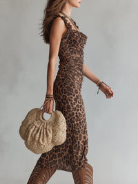 Robe midi à imprimé léopard marron, bretelles fines, dos échancré, fente