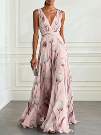 Robe longue rose à bretelles, imprimé fleurs, décolleté cache-cœur et jupe ample