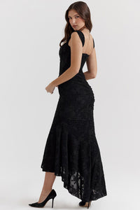 Robe midi noire à bretelles, décolleté dos et encolure carrée, jupe évasée