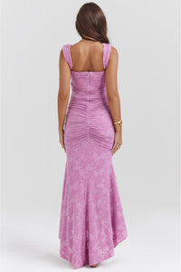 Robe midi rose, dos nu avec bretelles, jupe évasée et motif texturé