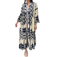 Robe-chemise imprimé géométrique bleu marine et écru, col en V, manches longues