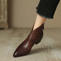 Botte marron bordeaux talon carré, tige mi-haute et bout pointu