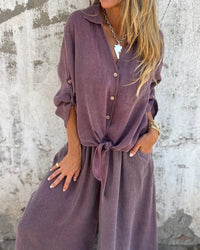 Ensemble deux pièces violet : chemise boutonnée manches nouées et pantalon ample