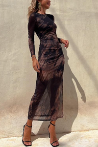 Robe en résille noire à manches longues, coupe midi cintrée, motif abstrait