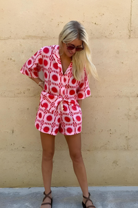 Ensemble chemise et short Calypso™ à manches courtes, imprimé rouge à motifs géométriques