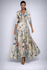 Robe longue beige, col V, manches 3/4, imprimé floral multicolore, coupe portefeuille.