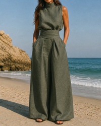 Ensemble sans manches vert militaire, pantalon large à taille marquée et plis au devant