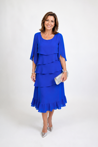 Robe midi bleue à volants superposés, manches évasées, encolure ronde