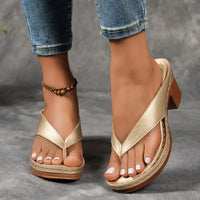 Sandales à talon Lesia™ dorées à bride croisée et semelle épaisse