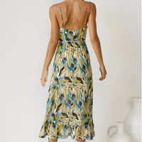 Robe longue imprimée multicolore, bretelles fines, taille froncée et ourlet volanté