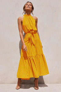 Robe longue d’été jaune à pois blancs, col montant sans manches, ceinture nouée