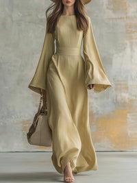 Robe de soirée longue jaune sable, encolure carrée et manches évasées