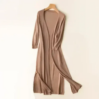 Cardigan long léger beige, col V, manches trois-quarts, coupe ample