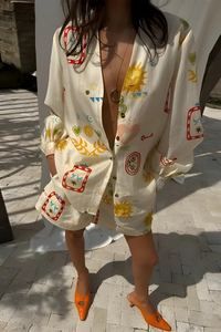 Ensemble manches longues crème, chemise boutonnée à motif, short court élastique