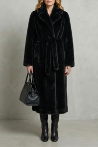 Manteau long en fausse fourrure noir, col châle et ceinture nouée