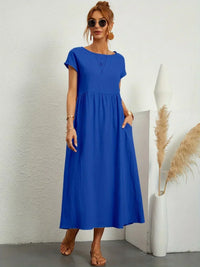 Robe midi fluide col rond, manches courtes, taille froncée, bleu