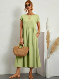 Robe midi fluide col rond, manches courtes, taille froncée, vert menthe