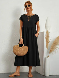 Robe midi fluide col rond, manches courtes, taille froncée, noir