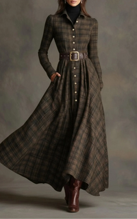 Robe-chemise à carreaux marron, boutonnée devant, ceinturée, col et manches longues