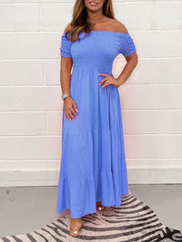 Robe longue bleu à épaules dénudées et volants