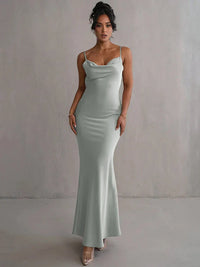 Robe longue en satin Cassiane, couleur vert menthe claire, bretelles fines moulantes