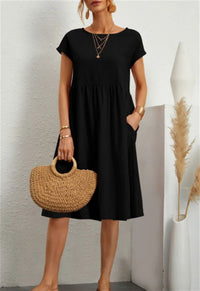 Robe midi d’été noire à manches courtes, encolure ronde et coupe évasée