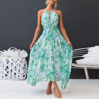 Robe longue verte à imprimé feuilles, col montant sans manches et jupe évasée