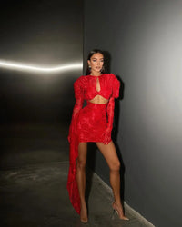 Robe en dentelle rouge à manches longues transparentes, mini-robe avec décolleté