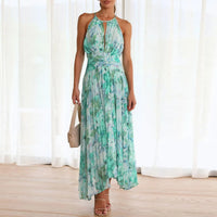 Robe longue verte imprimée feuillage, bretelles hautes et ceinture à nouer