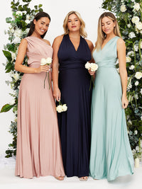Robe longue de mariée rose, bleu marine et vert d’eau, coupe longue fluide, encolure V.