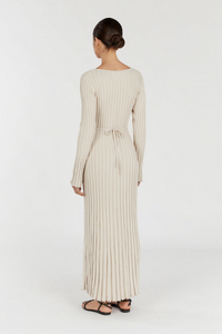 Robe midi en maille côtelée crème, dos avec liens à la taille, manches longues