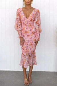 Robe midi à imprimé floral rose, décolleté en V, manches bouffantes