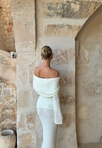 Ensemble long blanc : haut bardot et jupe longue, vue de dos