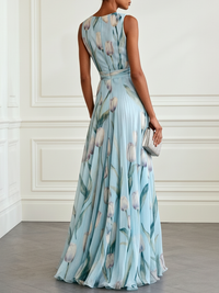 Robe longue bleue imprimée, vue de dos avec encolure en V et bretelles fines