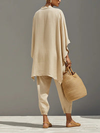 Ensemble kaki clair : tunique ample drapée au dos, pantalon fluide à taille élastique