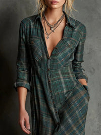 Robe longue Moira à carreaux vert foncé, encolure V, boutons, poches poitrine