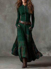 Robe longue vert foncé à boutonnage, ceinture cuir, jupe ample avec panneaux à carreaux
