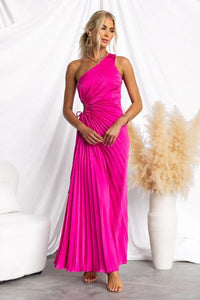 Robe longue fuchsia à col haut asymétrique, taille froncée, jupe plissée