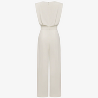 Combinaison ceinturée Ariadna™ beige, vue dos, jambe ample, taille ceinturée