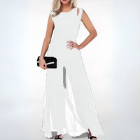 Combinaison blanche sans manches, encolure ronde, jupe ample fluide et jambes larges